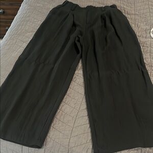 HALARA Black Wide Leg Pants with Elastic Waistband and Pleats